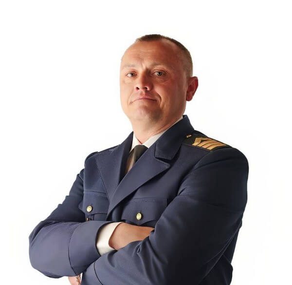 Капитан теплохода «Козьма Минин» Бортников Александр Валерьевич